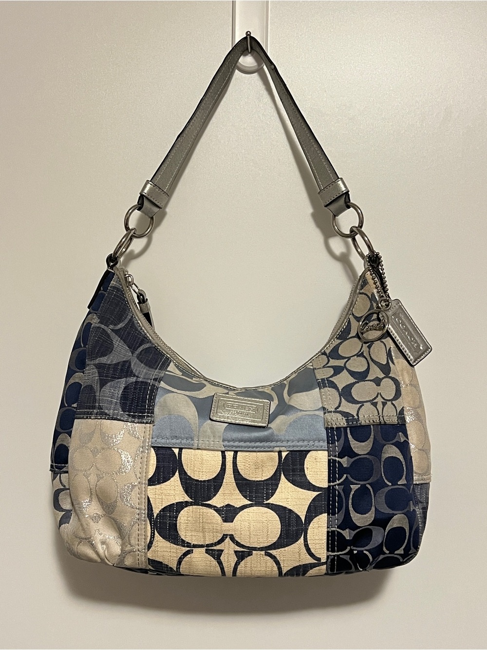 🫧 Vintage Coach Signature Sateen Hobo Bag Silver Blue F19195